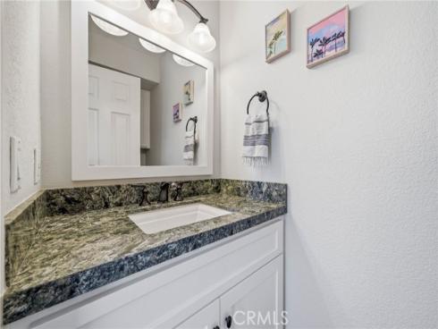 18858  Milos   Circle, Huntington Beach, CA