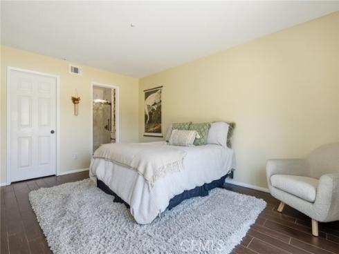 18858  Milos   Circle, Huntington Beach, CA