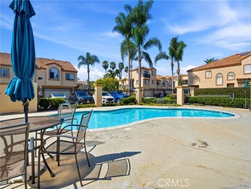 18858  Milos   Circle, Huntington Beach, CA