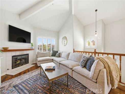 18858  Milos   Circle, Huntington Beach, CA