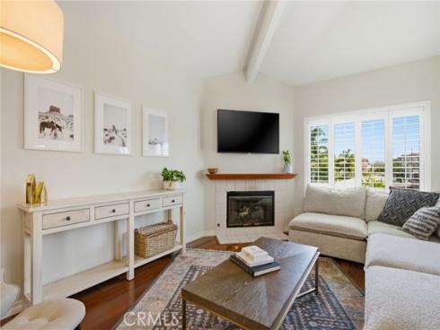 18858  Milos   Circle, Huntington Beach, CA