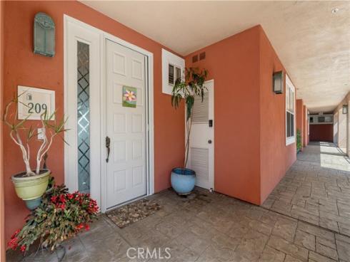 5142  Warner Ave  209 , Huntington Beach, CA