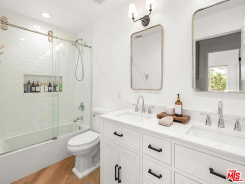 1200  Pacific Coast  305  Highway, Huntington Beach, CA