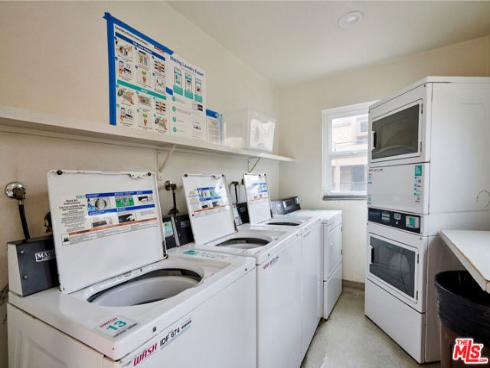 1200  Pacific Coast  305  Highway, Huntington Beach, CA