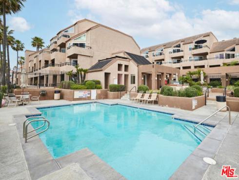 1200  Pacific Coast  305  Highway, Huntington Beach, CA