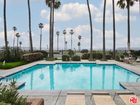 1200  Pacific Coast  305  Highway, Huntington Beach, CA