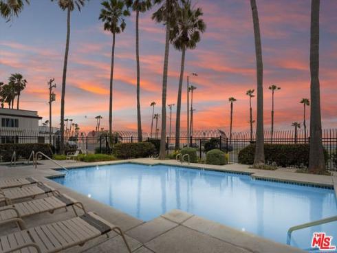 1200  Pacific Coast  305  Highway, Huntington Beach, CA