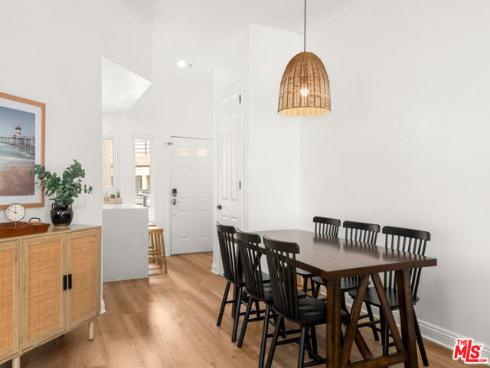 1200  Pacific Coast  305  Highway, Huntington Beach, CA