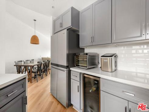 1200  Pacific Coast  305  Highway, Huntington Beach, CA