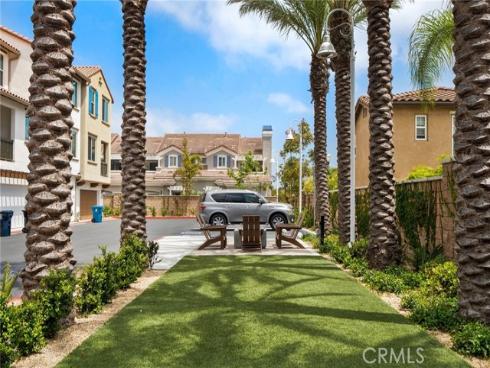 19101 Bluewave Court, Huntington Beach, CA