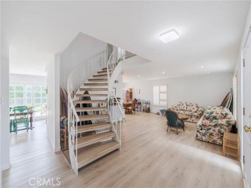 9512  Hightide  , Huntington Beach, CA