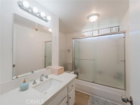 9512  Hightide  , Huntington Beach, CA