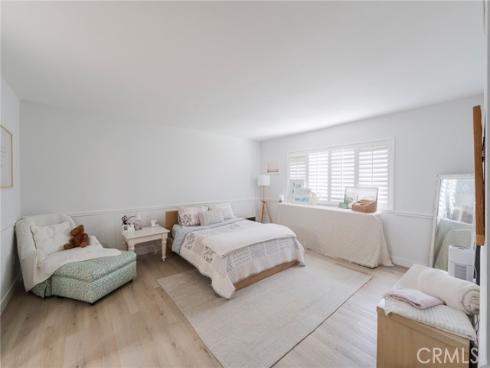 9512  Hightide  , Huntington Beach, CA