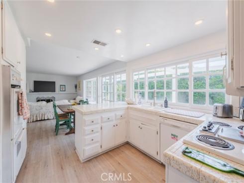 9512  Hightide  , Huntington Beach, CA