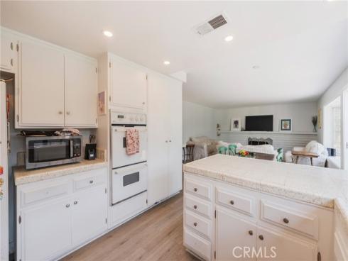 9512  Hightide  , Huntington Beach, CA