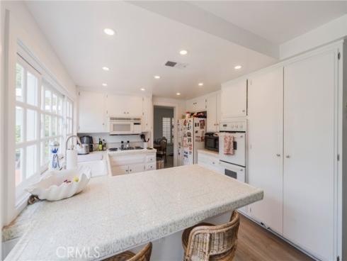 9512  Hightide  , Huntington Beach, CA