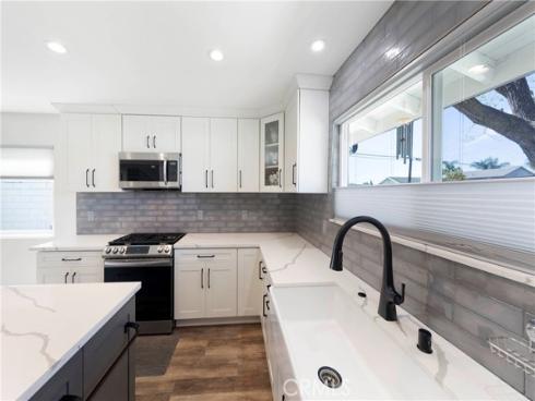 19622  Canberra Ln  , Huntington Beach, CA