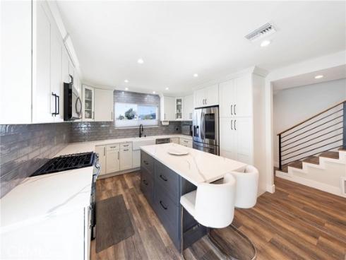 19622  Canberra Ln  , Huntington Beach, CA