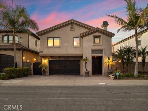 3311  Bounty   Circle, Huntington Beach, CA
