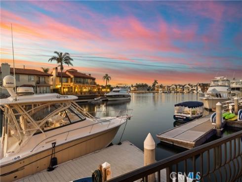 3311  Bounty   Circle, Huntington Beach, CA