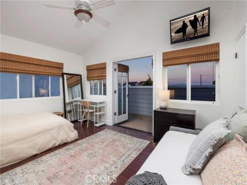 1113  California   Street, Huntington Beach, CA