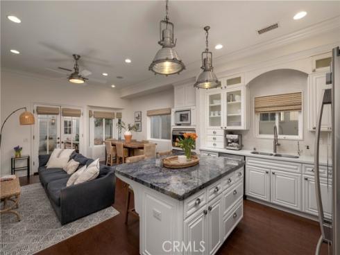 1113  California   Street, Huntington Beach, CA