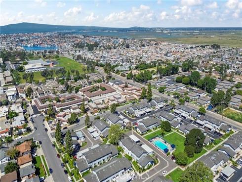 4688  Oceano Circle  , Huntington Beach, CA