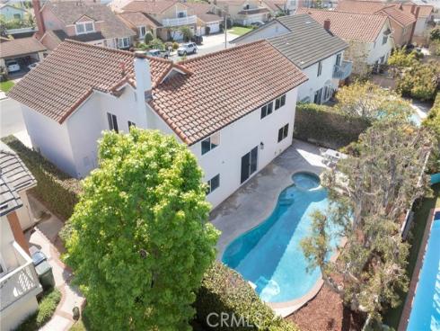 8841  Seaspray Drive  , Huntington Beach, CA