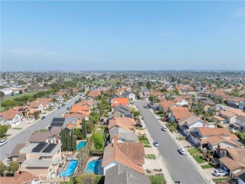 8841  Seaspray Drive  , Huntington Beach, CA