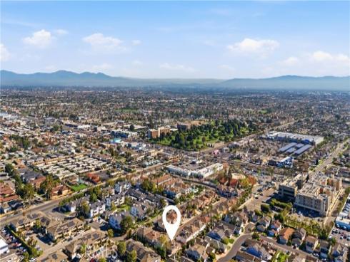 7814  Orchid  , Huntington Beach, CA