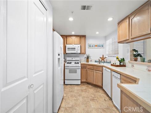 4581  Warner  202  Avenue, Huntington Beach, CA