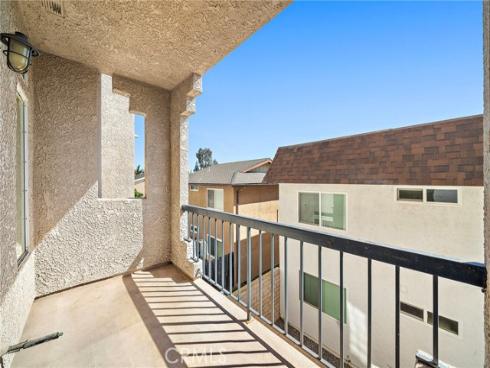 4581  Warner  202  Avenue, Huntington Beach, CA