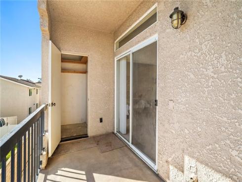 4581  Warner  202  Avenue, Huntington Beach, CA