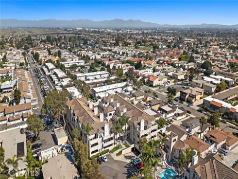 4581  Warner  202  Avenue, Huntington Beach, CA