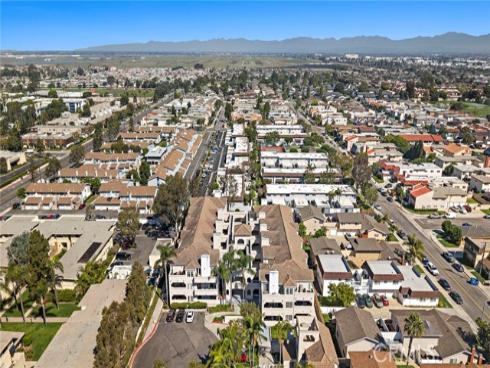 4581  Warner  202  Avenue, Huntington Beach, CA