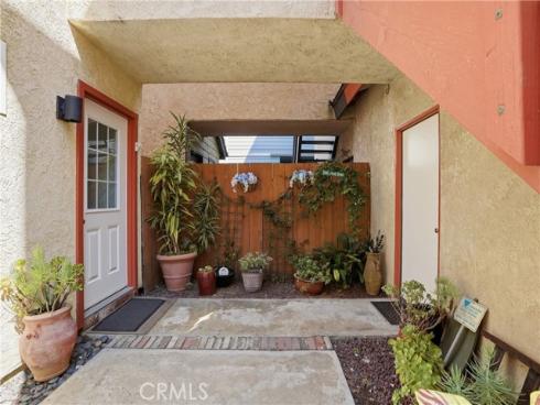 121  Alabama  , Huntington Beach, CA