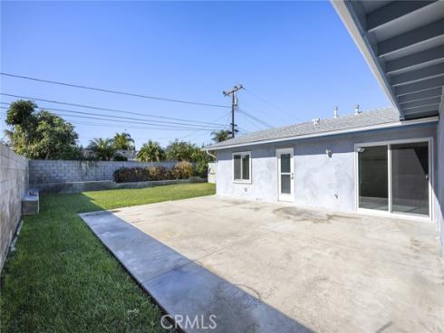 19111  Carp   Circle, Huntington Beach, CA