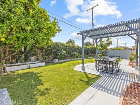 17102  Kampen   Lane, Huntington Beach, CA