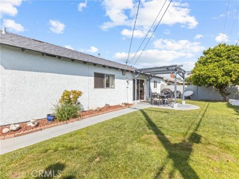17102  Kampen   Lane, Huntington Beach, CA