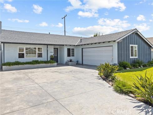 17102  Kampen   Lane, Huntington Beach, CA