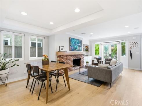 220 Detroit Avenue, Huntington Beach, CA