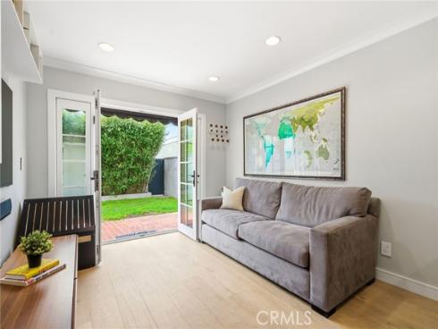 220 Detroit Avenue, Huntington Beach, CA