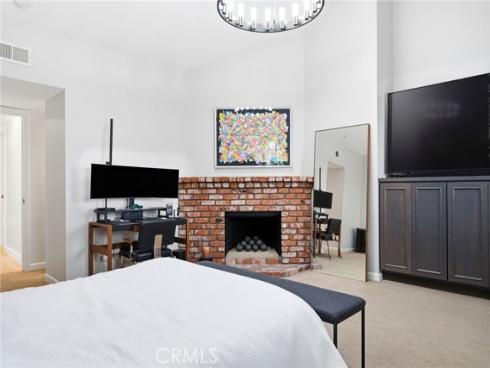 220 Detroit Avenue, Huntington Beach, CA