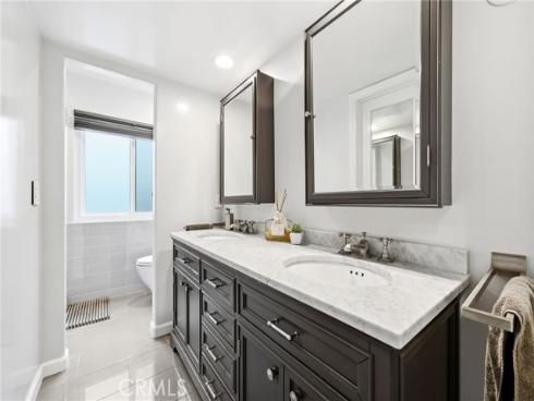 220 Detroit Avenue, Huntington Beach, CA