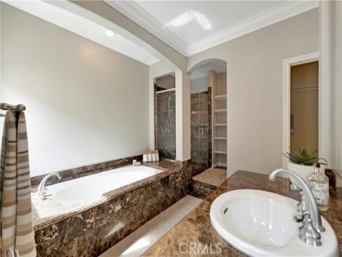 19140  Chandon   Lane, Huntington Beach, CA