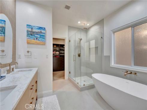 614  16th   Street, Huntington Beach, CA