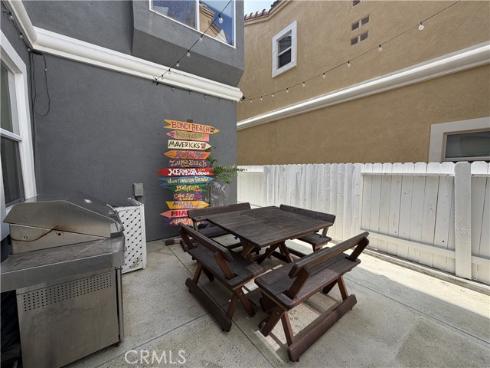 614  16th   Street, Huntington Beach, CA