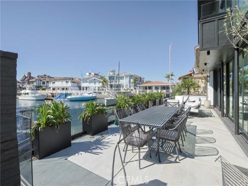 16861  Edgewater  , Huntington Beach, CA