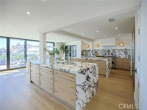 16861  Edgewater  , Huntington Beach, CA