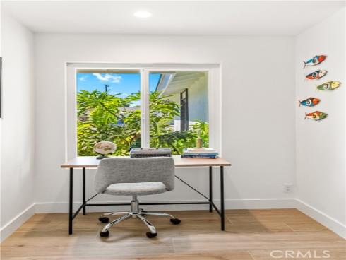 20692  Kelvin  , Huntington Beach, CA